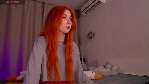 Snapshot of evaa_moonn_ chatting on 01/12/25, 11:26 Eva online show from 01/12/25, 11:26