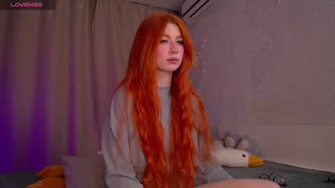 Snapshot of evaa_moonn_ chatting on 03/04/25, 08:35 Eva online show from 03/04/25, 08:35