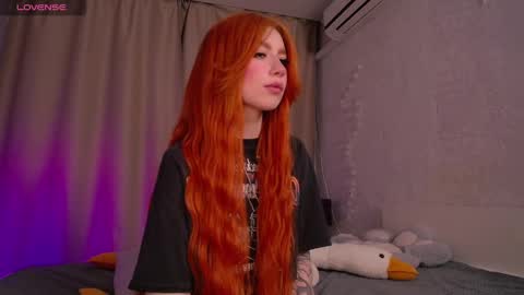 Snapshot of evaa_moonn_ chatting on 03/09/25, 11:25 Eva online show from 03/09/25, 11:25