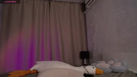 Snapshot of evaa_moonn_ chatting on 09/14/25, 11:20 Eva online show from 09/14/25, 11:20