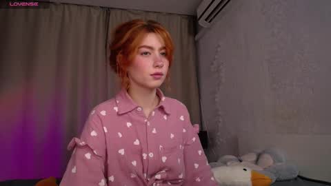 Snapshot of evaa_moonn_ chatting on 10/14/25, 08:48 Eva online show from 10/14/25, 08:48