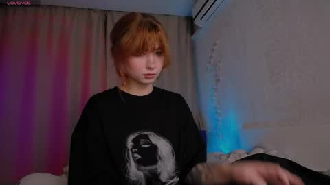 Snapshot of evaa_moonn_ chatting on 04/21/26, 10:56 Eva online show from 04/21/26, 10:56