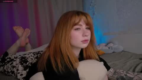 Snapshot of evaa_moonn_ chatting on 04/25/26, 06:38 Eva online show from 04/25/26, 06:38