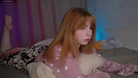 Snapshot of evaa_moonn_ chatting on 04/28/26, 11:15 Eva online show from 04/28/26, 11:15