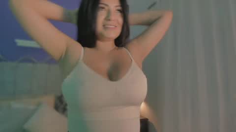 Snapshot of evaa_stevens chatting on 05/08/26, 08:25 julieth online show from 05/08/26, 08:25