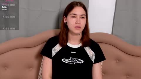 Snapshot of evaandluna chatting on 07/12/26, 11:07 Eva online show from 07/12/26, 11:07