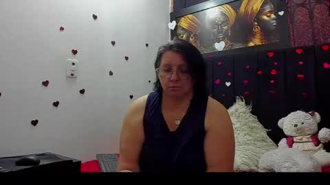 Snapshot of evaaross chatting on 06/05/26, 08:47 Eva online show from 06/05/26, 08:47