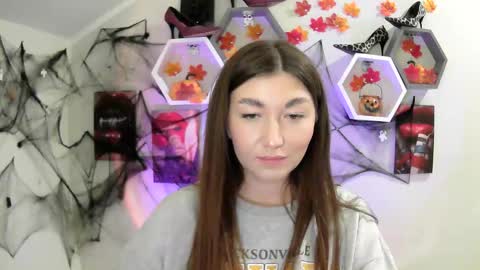 Snapshot of evachaturbatte chatting on 10/15/25, 11:10 Evachaturbatte online show from 10/15/25, 11:10