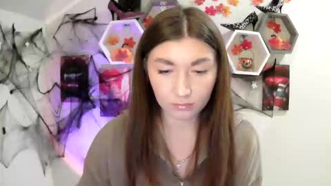 Snapshot of evachaturbatte chatting on 10/16/25, 09:21 Evachaturbatte online show from 10/16/25, 09:21