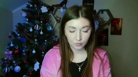 Snapshot of evachaturbatte chatting on 11/03/25, 10:38 Evachaturbatte online show from 11/03/25, 10:38