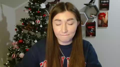 Snapshot of evachaturbatte chatting on 11/28/25, 03:58 Evachaturbatte online show from 11/28/25, 03:58