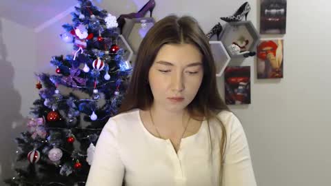 Snapshot of evachaturbatte chatting on 12/18/25, 07:58 Evachaturbatte online show from 12/18/25, 07:58