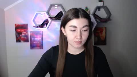 Snapshot of evachaturbatte chatting on 02/04/26, 06:25 Evachaturbatte online show from 02/04/26, 06:25