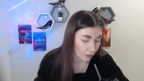 Snapshot of evachaturbatte chatting on 02/09/26, 06:06 Evachaturbatte online show from 02/09/26, 06:06