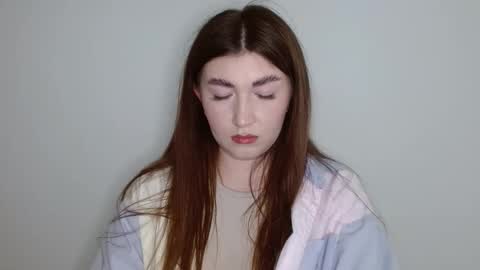 Snapshot of evachaturbatte chatting on 05/18/26, 07:25 Evachaturbatte online show from 05/18/26, 07:25