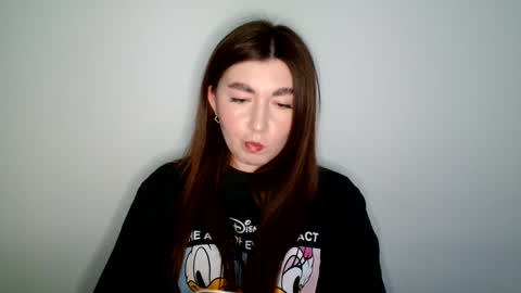 Snapshot of evachaturbatte chatting on 05/20/26, 06:03 Evachaturbatte online show from 05/20/26, 06:03