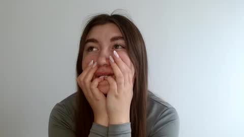 Snapshot of evachaturbatte chatting on 05/29/26, 07:50 Evachaturbatte online show from 05/29/26, 07:50
