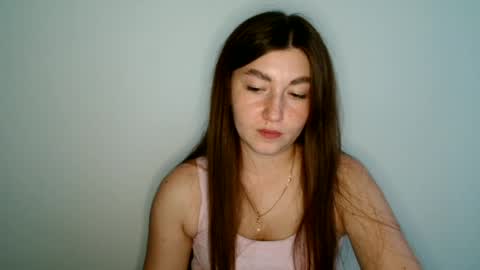 Snapshot of evachaturbatte chatting on 06/25/26, 06:23 Evachaturbatte online show from 06/25/26, 06:23