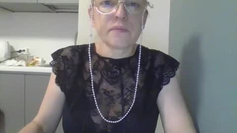 evaglad online show from 09/20/25, 03:51
