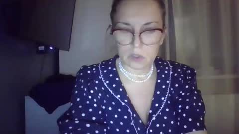 evaglad online show from 09/28/25, 08:03