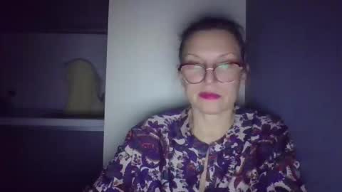 evaglad online show from 10/11/25, 09:13