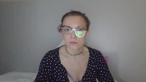 evaglad online show from 10/14/25, 11:44