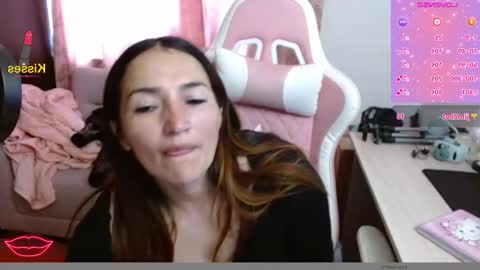 Eva online show from 09/19/25, 10:10