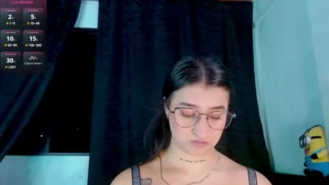 Snapshot of evah_lee chatting on 07/13/26, 03:42 Evah Lee online show from 07/13/26, 03:42