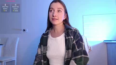 Eva online show from 11/21/25, 07:07