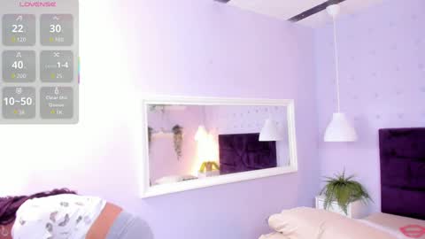 Snapshot of evahalston chatting on 10/12/25, 11:59 evahalston online show from 10/12/25, 11:59