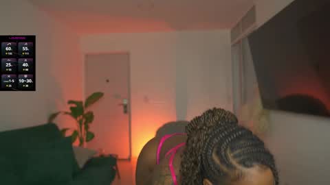 evajacksss_ online show from 12/14/24, 10:18