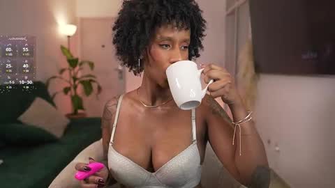 evajacksss_ online show from 03/11/25, 09:37