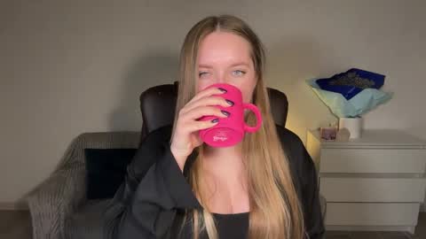 Eva online show from 04/18/26, 07:18