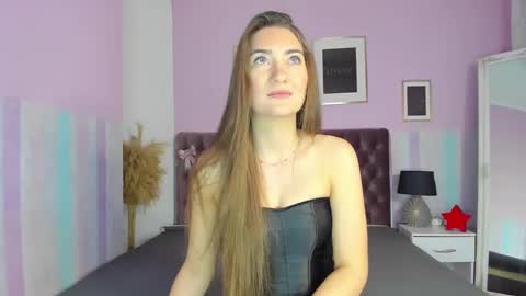 Snapshot of evalaniss chatting on 01/13/25, 03:34 Eva online show from 01/13/25, 03:34