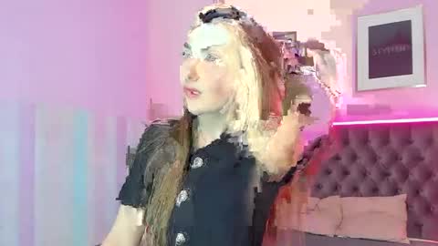 Snapshot of evalaniss chatting on 01/23/25, 04:30 Eva online show from 01/23/25, 04:30