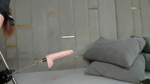 EVA online show from 11/05/25, 12:38