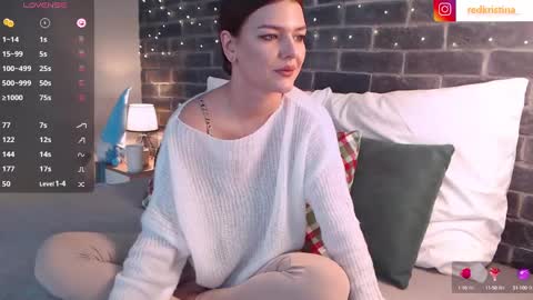 Snapshot of evamerlo chatting on 01/16/25, 09:27 Kristina online show from 01/16/25, 09:27