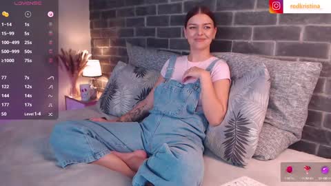 Snapshot of evamerlo chatting on 02/10/25, 12:39 Kristina online show from 02/10/25, 12:39