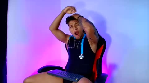 Snapshot of evan_greey chatting on 03/11/25, 12:39 EVAN GREY online show from 03/11/25, 12:39