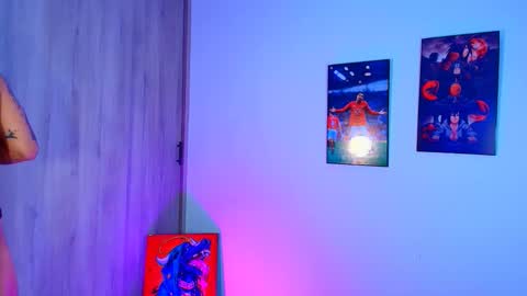 Snapshot of evan_greey chatting on 10/12/25, 07:46 EVAN GREY online show from 10/12/25, 07:46