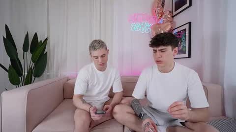 evan_white_ online show from 03/09/25, 03:05