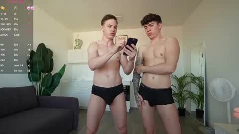 evan_white_ online show from 06/20/26, 05:54
