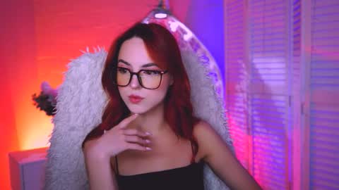 Eva  online show from 09/24/25, 12:19