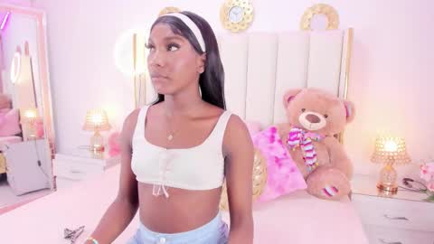 evangelin_ts online show from 10/12/25, 01:32