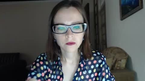 Snapshot of evangeline06 chatting on 06/22/26, 08:11 YourMistress online show from 06/22/26, 08:11