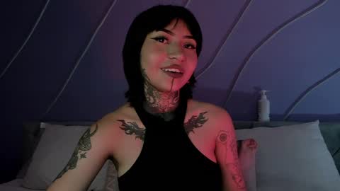 Snapshot of evangeline_bell chatting on 01/22/25, 05:49 Eva online show from 01/22/25, 05:49