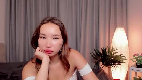 Snapshot of evanonsense chatting on 03/03/25, 02:04 evanonsense online show from 03/03/25, 02:04