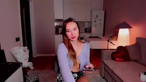 Snapshot of evanonsense chatting on 09/24/25, 12:03 evanonsense online show from 09/24/25, 12:03