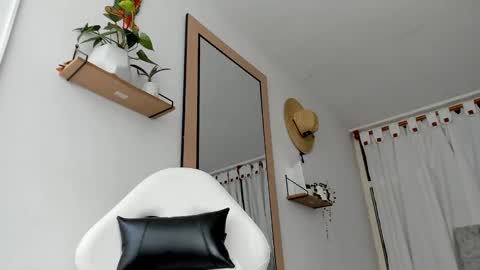 Evan online show from 10/01/25, 02:12