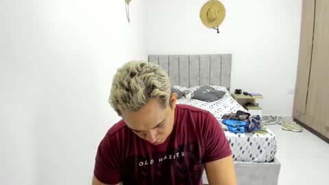 Snapshot of evans_king chatting on 06/07/26, 02:43 Evan online show from 06/07/26, 02:43